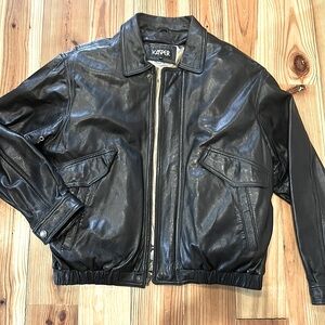 Vintage Black Leather Bomber Jacket